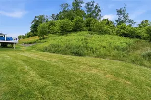 106 Magnolia Dr, Robinson Twp, PA 15136 - Photo 33