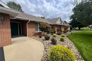 232 Orchard Park Dr, Neshannock Township, PA 16105 - Photo 3