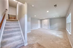 1861 Louisville, Pittsburgh, PA 15143 - Photo 11