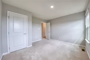 1861 Louisville, Pittsburgh, PA 15143 - Photo 29