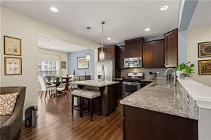 662 Freedom Dr, Collier Township, PA 15106 - Photo 7
