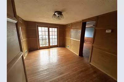 1913 Fox Way, Pittsburgh, PA 15203 - Photo 15