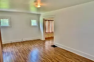405 Lawnview Ave, Neshannock Township, PA 16105 - Photo 9