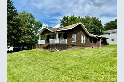 405 Lawnview Ave, Neshannock Township, PA 16105 - Photo 3