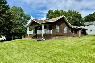 405 Lawnview Ave, Neshannock Township, PA 16105 - Photo 3