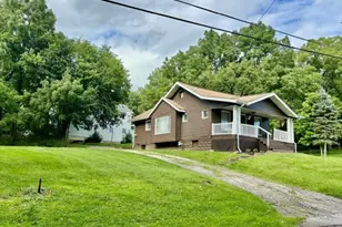 405 Lawnview Ave, Neshannock Township, PA 16105 - Photo 39