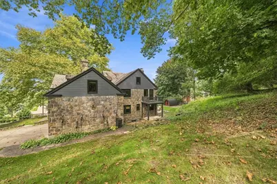 22 Priscilla Ln, Rosslyn Farms, PA 15106 - Photo 43