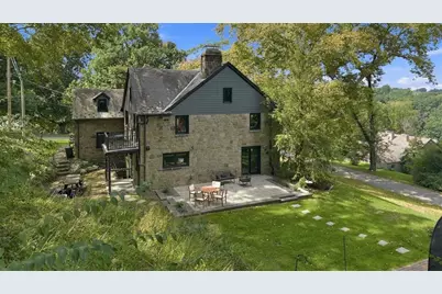 22 Priscilla Ln, Rosslyn Farms, PA 15106 - Photo 41