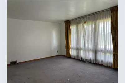 18 Lattavo Dr, Neshannock Township, PA 16105 - Photo 3