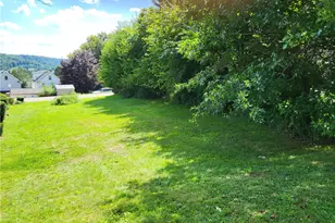 320 Main St, Twp of But SW, PA 16045 - Photo 23