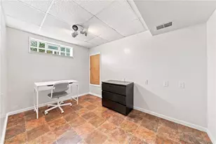 459 Lois Dr, Pittsburgh, PA 15236 - Photo 21