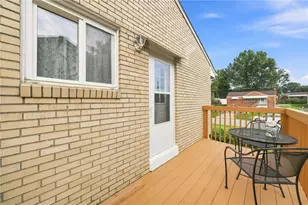 459 Lois Dr, Pittsburgh, PA 15236 - Photo 25