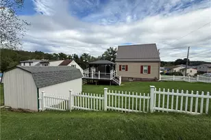 601 N N 8 St, Youngwood, PA 15697 - Photo 5