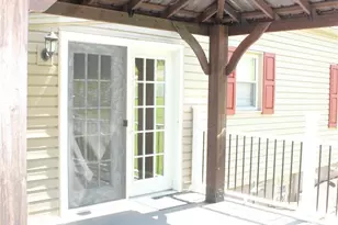 601 N 8th St, Youngwood, PA 15697 - Photo 5
