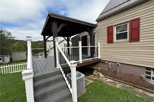 601 N 8th St, Youngwood, PA 15697 - Photo 25