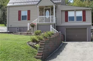 601 N 8th St, Youngwood, PA 15697 - Photo 1