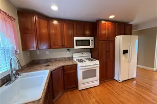 601 N N 8 St, Youngwood, PA 15697 - Photo 11