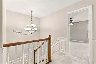 92 Castle View Dr, Kennedy Township, PA 15136 - Photo 13