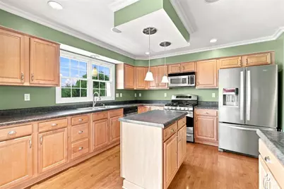 92 Castle View Dr, Kennedy Township, PA 15136 - Photo 7