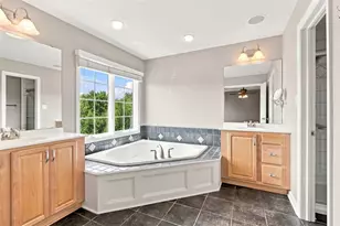 92 Castle View Dr, Kennedy Township, PA 15136 - Photo 17