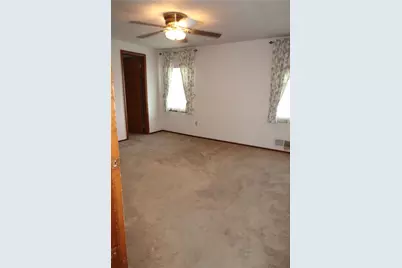 5720 Clark Ave, Bethel Park, PA 15102 - Photo 31