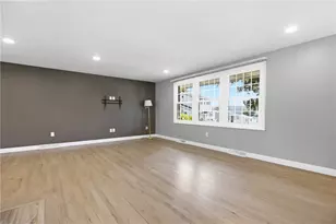 216 Oak Heights Dr, Oakdale, PA 15071 - Photo 3