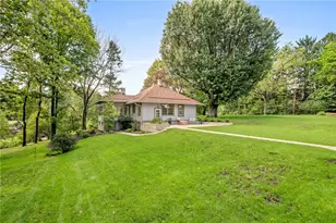 2 Maurers Ln, Pittsburgh, PA 15215 - Photo 3