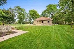 2 Maurers Ln, Pittsburgh, PA 15215 - Photo 33