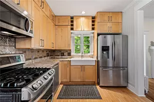 2 Maurers Ln, Pittsburgh, PA 15215 - Photo 13