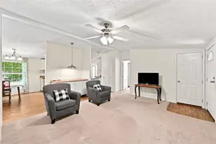 34 Yew Ct, Cranberry Township, PA 16066 - Photo 5