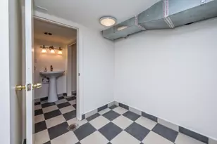 145 42nd St, Pittsburgh, PA 15201 - Photo 31