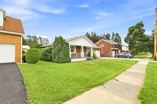 521 S Columbia Ave, Somerset Boro, PA 15501 - Photo 3
