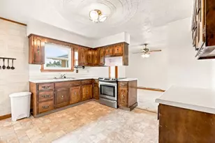 521 S Columbia Ave, Somerset Boro, PA 15501 - Photo 13
