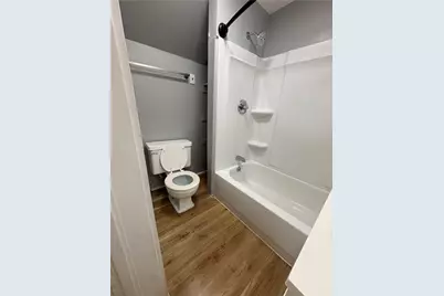 1079 3rd Ave #8, New Kensington, PA 15068 - Photo 9