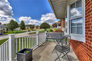 305 Donna Dr, Elizabeth Twp/Boro, PA 15037 - Photo 3
