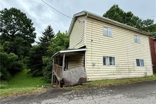 527 Sugar Ln, Clarksville, PA 15322 - Photo 1