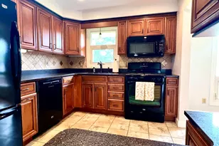 662 DeBaldo Dr, West Mifflin, PA 15122 - Photo 3