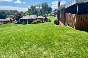 662 DeBaldo Dr, West Mifflin, PA 15122 - Photo 27