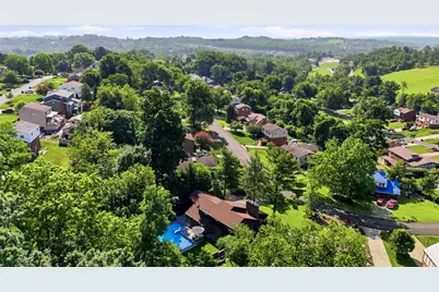 1660 Queens Dr, South Park, PA 15129 - Photo 39