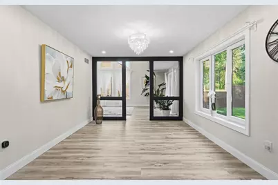 1660 Queens Dr, South Park, PA 15129 - Photo 7