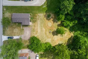690 Brownstown Rd, Irwin, PA 15647 - Photo 25