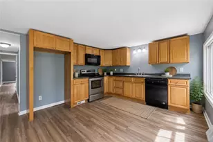 690 Brownstown Rd, Irwin, PA 15647 - Photo 7