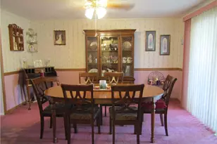20 Carlsbad Rd, Pittsburgh, PA 15239 - Photo 9