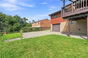 737 Providence Dr, Pittsburgh, PA 15239 - Photo 25