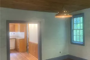 2524 Camp Meeting Rd, Pittsburgh, PA 15143 - Photo 7