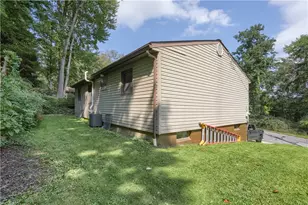 551 Bluff St, Westmont Hilltop School District, PA 15905 - Photo 27