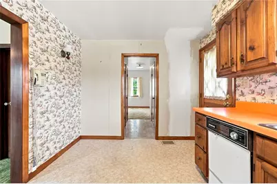 985 E Pike Rd, White Township, PA 15701 - Photo 19