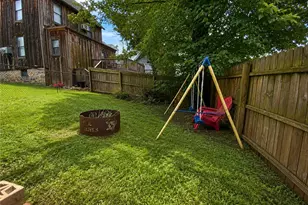 438 N Pennsylvania Ave, Greensburg, PA 15601 - Photo 13