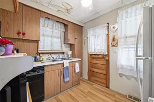 545 Sunnyside Ave, East Pittsburgh, PA 15112 - Photo 7
