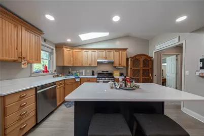 333 Lincoln Ave, Pittsburgh, PA 15147 - Photo 3